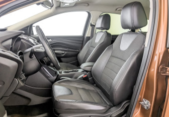Подержанный автомобиль Ford Kuga 2013 года (20 фото)
