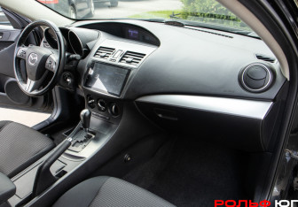 Подержанный автомобиль Mazda 3 Sedan 2012 года (7 фото)