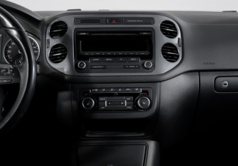 Подержанный автомобиль Volkswagen Tiguan 2013 года (12 фото)