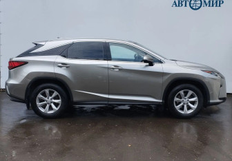 Подержанный автомобиль Lexus RX 2017 года (4 фото)