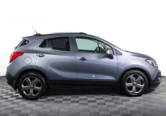 Подержанный автомобиль Opel Mokka 2014 года (4 фото)