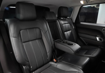 Подержанный автомобиль Land Rover Range Rover Sport 2018 года (26 фото)