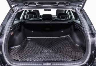 Подержанный автомобиль Kia Ceed Wagon 2021 года (16 фото)