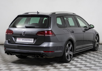 Подержанный автомобиль Volkswagen Golf R Wagon 2018 года (5 фото)