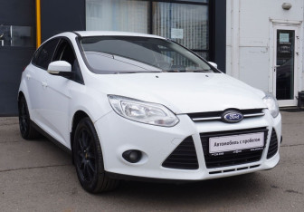 Подержанный автомобиль Ford Focus Hatchback 2012 года (3 фото)