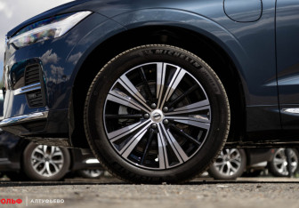 Новый Volvo XC60 2025 (7 фото)