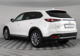 Подержанный автомобиль Mazda CX-9 2021 года (7 фото)