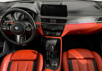 Подержанный автомобиль BMW X2 2022 года (11 фото)