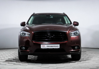 Подержанный автомобиль Infiniti JX 2013 года (2 фото)