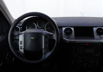 Подержанный автомобиль Land Rover Discovery 2008 года (15 фото)