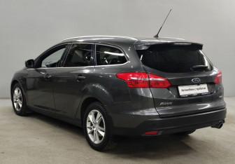 Подержанный автомобиль Ford Focus Wagon 2016 года (7 фото)