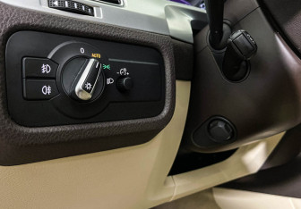 Подержанный автомобиль Volkswagen Touareg 2016 года (16 фото)