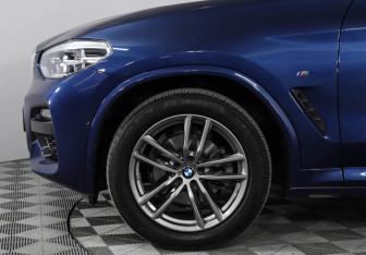 Подержанный автомобиль BMW X3 2020 года (8 фото)