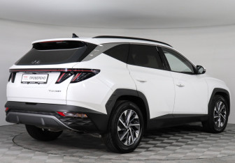 Подержанный автомобиль Hyundai Tucson 2023 года (5 фото)
