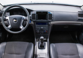 Подержанный автомобиль Chevrolet Epica 2011 года (13 фото)