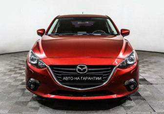 Подержанный автомобиль Mazda 3 Hatchback 2014 года (2 фото)