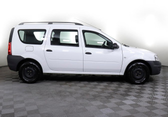 Подержанный автомобиль LADA (ВАЗ) Largus Wagon 2018 года (4 фото)