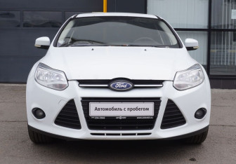 Подержанный автомобиль Ford Focus Hatchback 2012 года (2 фото)