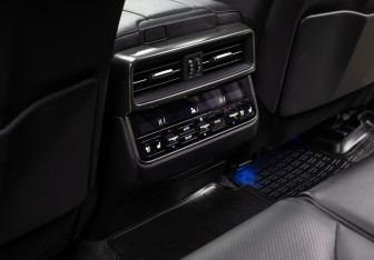 Подержанный автомобиль Lexus LX 2022 года (20 фото)