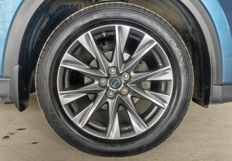 Подержанный автомобиль Mazda CX-5 2019 года (21 фото)