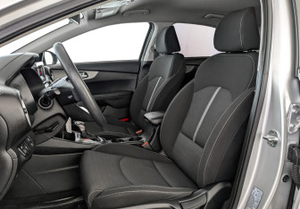 Подержанный автомобиль Kia Cerato Sedan 2020 года (20 фото)