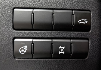 Подержанный автомобиль Lexus NX 2021 года (29 фото)