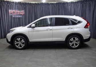 Подержанный автомобиль Honda CR-V 2013 года (8 фото)