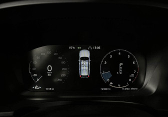 Подержанный автомобиль Volvo V90 Cross Country 2019 года (11 фото)