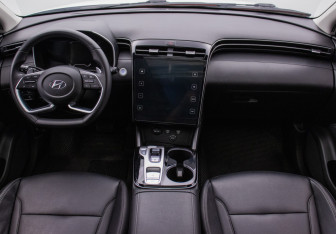 Подержанный автомобиль Hyundai Tucson 2021 года (12 фото)