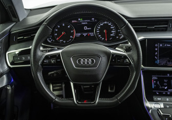 Подержанный автомобиль Audi A6 Sedan 2019 года (11 фото)
