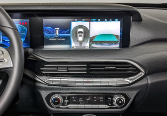 Новый FAW Bestune T77 2024 (11 фото)