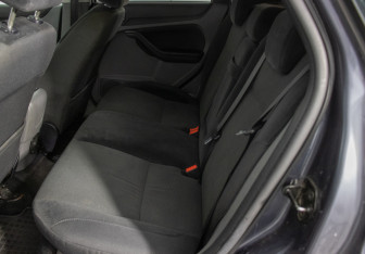 Подержанный автомобиль Ford Focus Sedan 2008 года (11 фото)