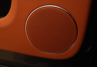 Подержанный автомобиль LiXiang L9 2024 года (8 фото)