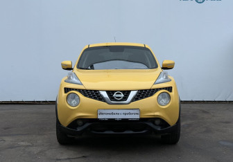 Подержанный автомобиль Nissan Juke 2015 года (2 фото)