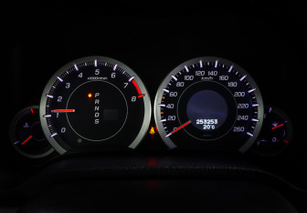 Подержанный автомобиль Honda Accord Sedan 2010 года (16 фото)