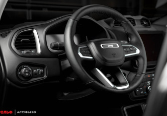 Новый Jeep Renegade 2025 (5 фото)