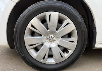Подержанный автомобиль Volkswagen Jetta Sedan 2012 года (9 фото)