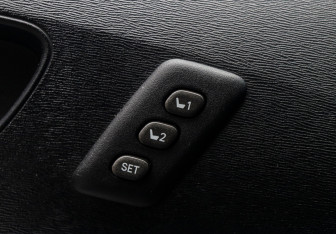 Подержанный автомобиль Toyota Venza 2014 года (20 фото)