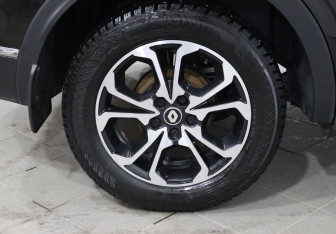 Подержанный автомобиль Renault Arkana 2019 года (9 фото)