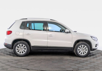 Подержанный автомобиль Volkswagen Tiguan 2012 года (4 фото)