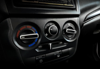 Подержанный автомобиль LADA (ВАЗ) Granta Sedan 2023 года (25 фото)