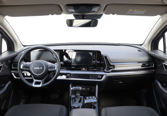 Подержанный автомобиль Kia Sportage 2023 года (11 фото)