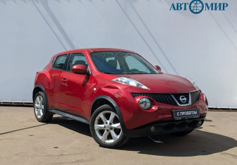 Подержанный автомобиль Nissan Juke 2011 года (3 фото)