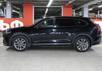 Подержанный автомобиль Mazda CX-9 2018 года (8 фото)