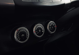 Подержанный автомобиль Mitsubishi Outlander 2008 года (13 фото)