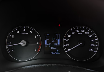 Подержанный автомобиль Hyundai Creta 2018 года (16 фото)