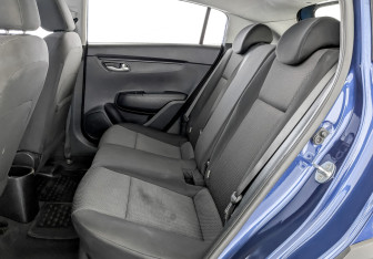 Подержанный автомобиль Kia Rio Hatchback 2021 года (12 фото)