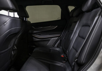 Подержанный автомобиль Exeed LX 2024 года (13 фото)