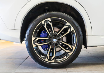 Подержанный автомобиль BMW X2 2024 года (26 фото)