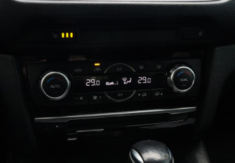 Подержанный автомобиль Mazda 6 Sedan 2017 года (16 фото)